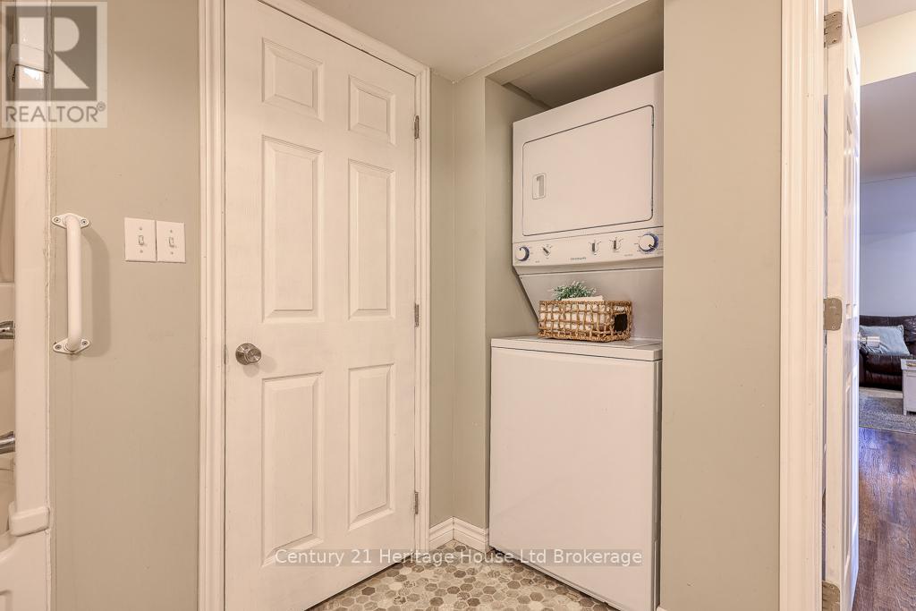 LAUNDRY ROOM - LOWER LEVEL