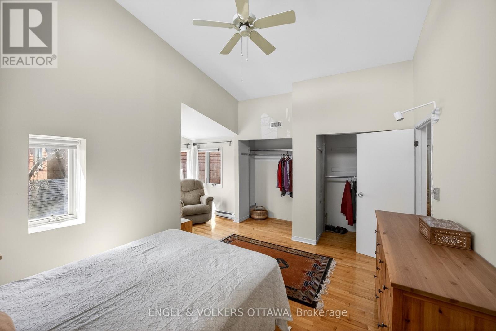424 LOCHABER AVENUE - 33