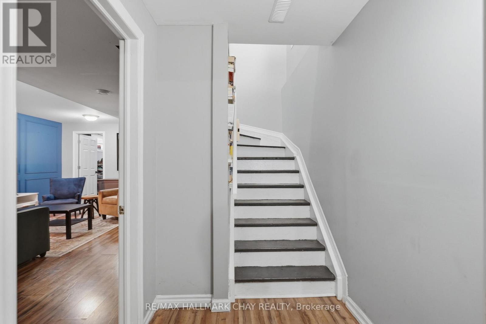 118 BENSON DRIVE - 22
