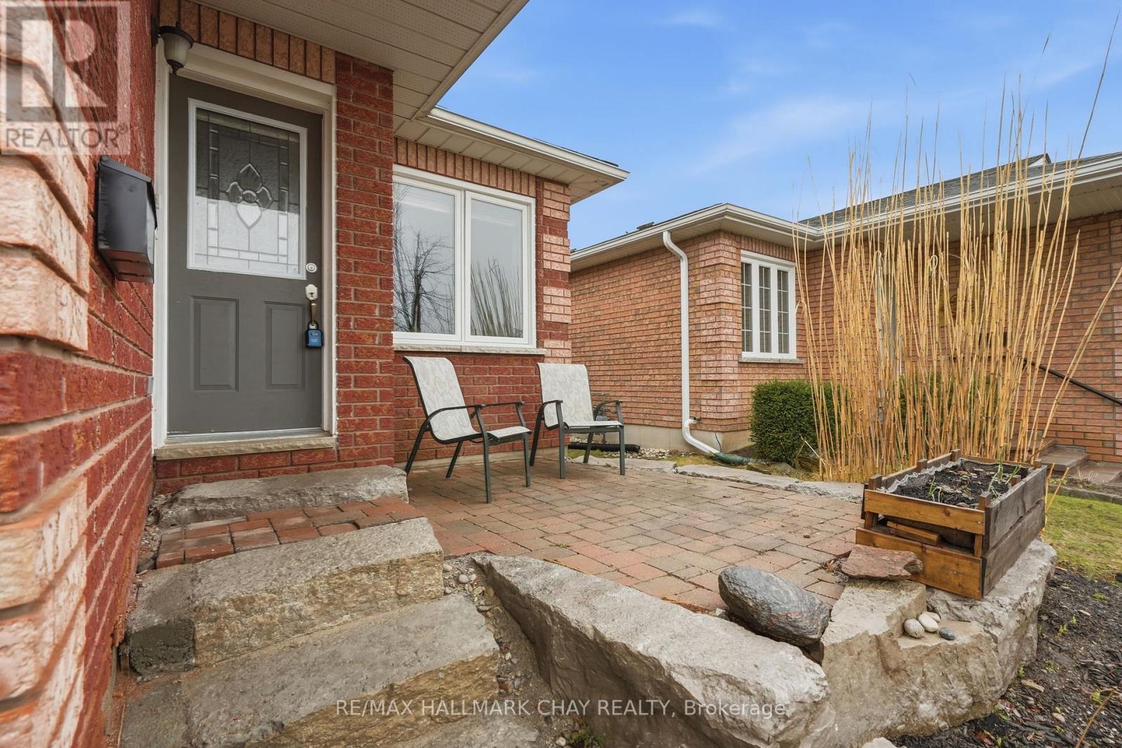 118 BENSON DRIVE - 4