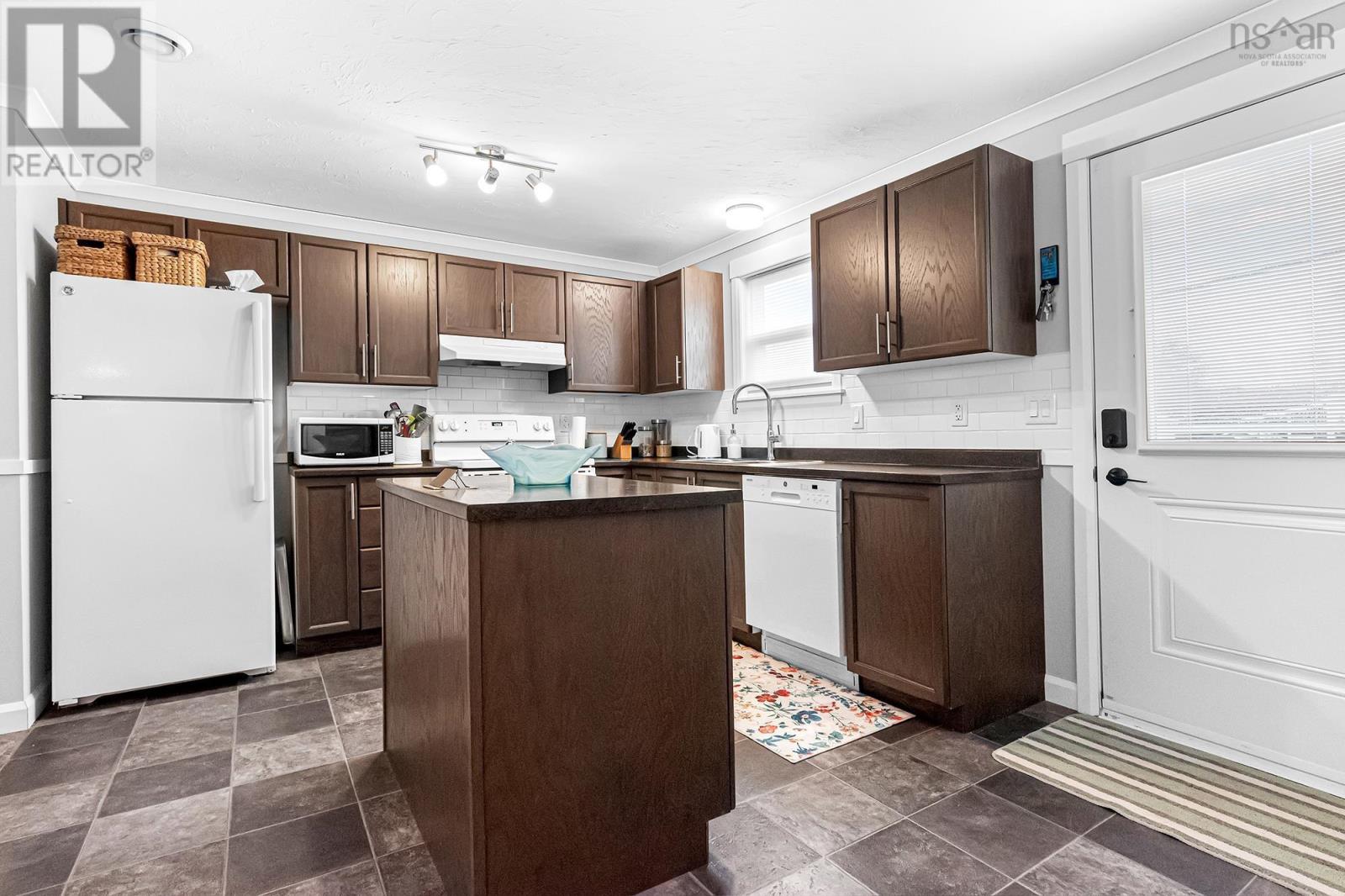 Property 8 of 41 of 2 First Street