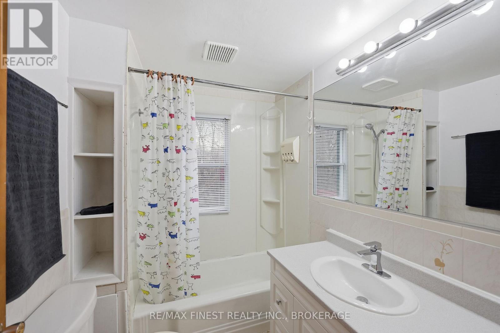 78 HATTER STREET - 19