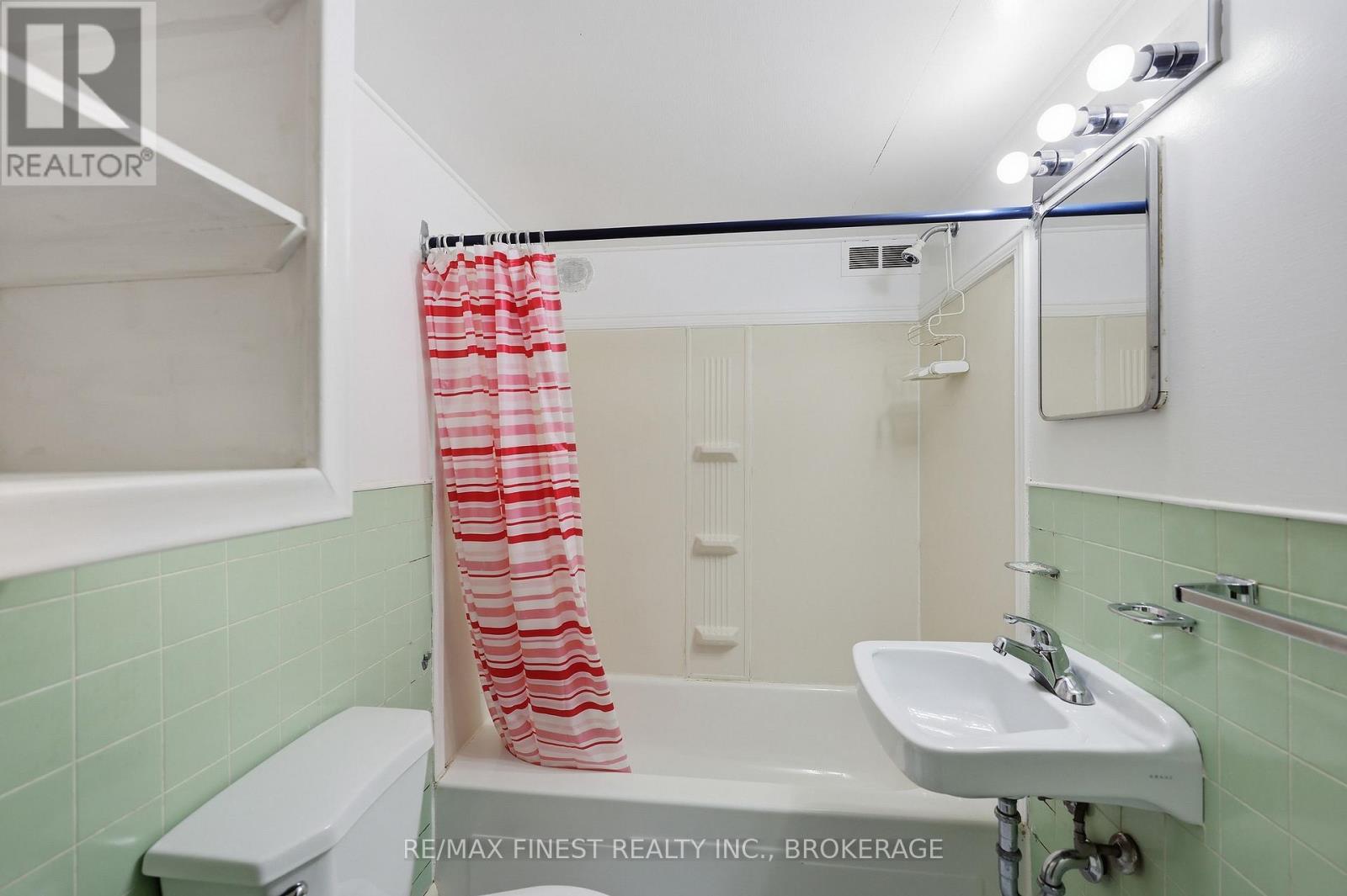 78 HATTER STREET - 27