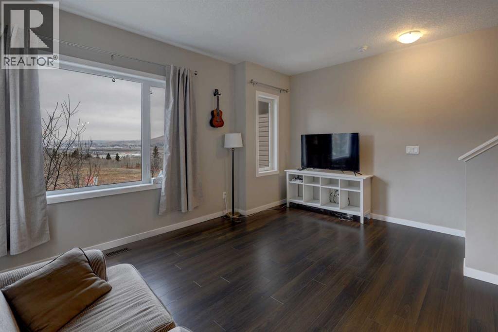 501 River Heights Drive, Cochrane