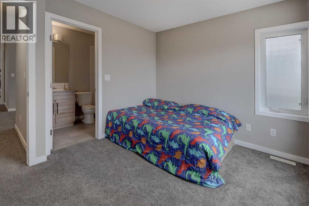 501 River Heights Drive, Cochrane