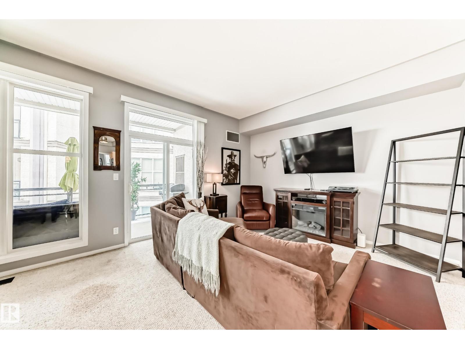 #350 4827 104A ST NW - 11