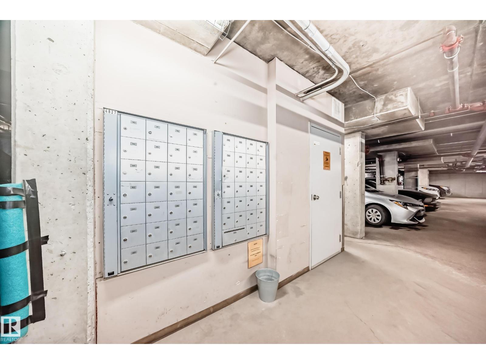 #350 4827 104A ST NW - 28