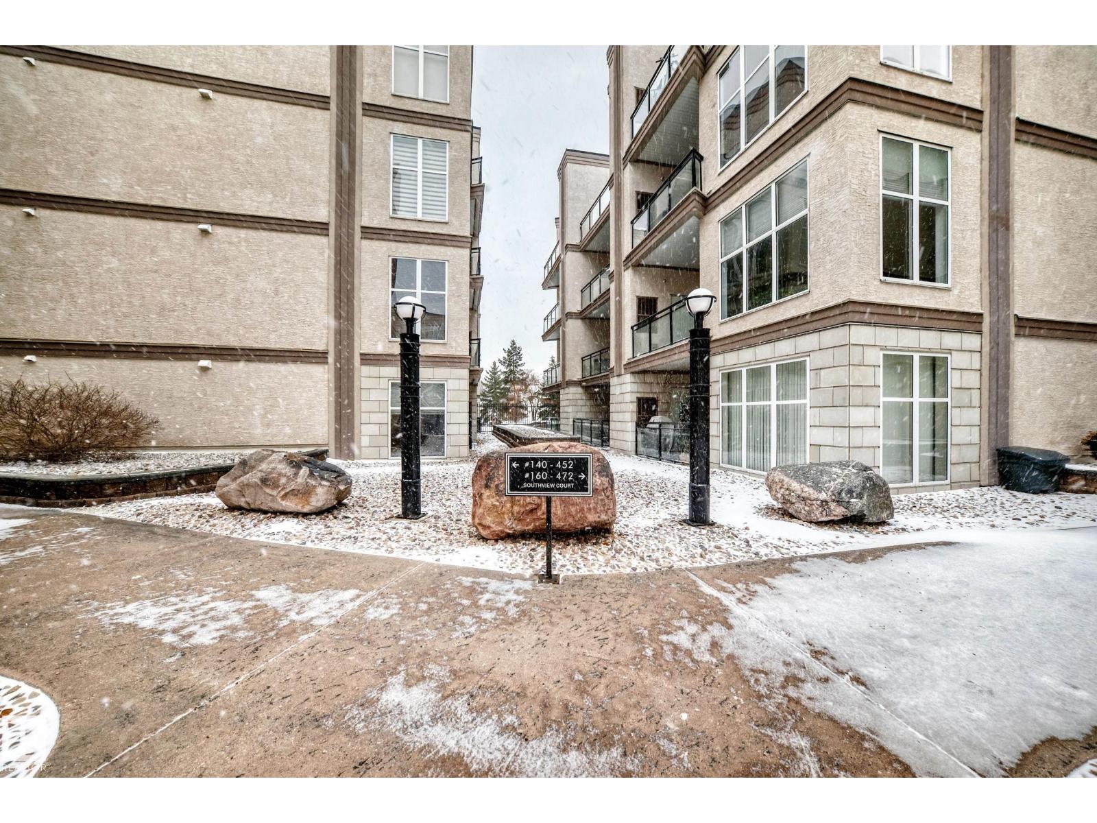 #350 4827 104A ST NW - 29