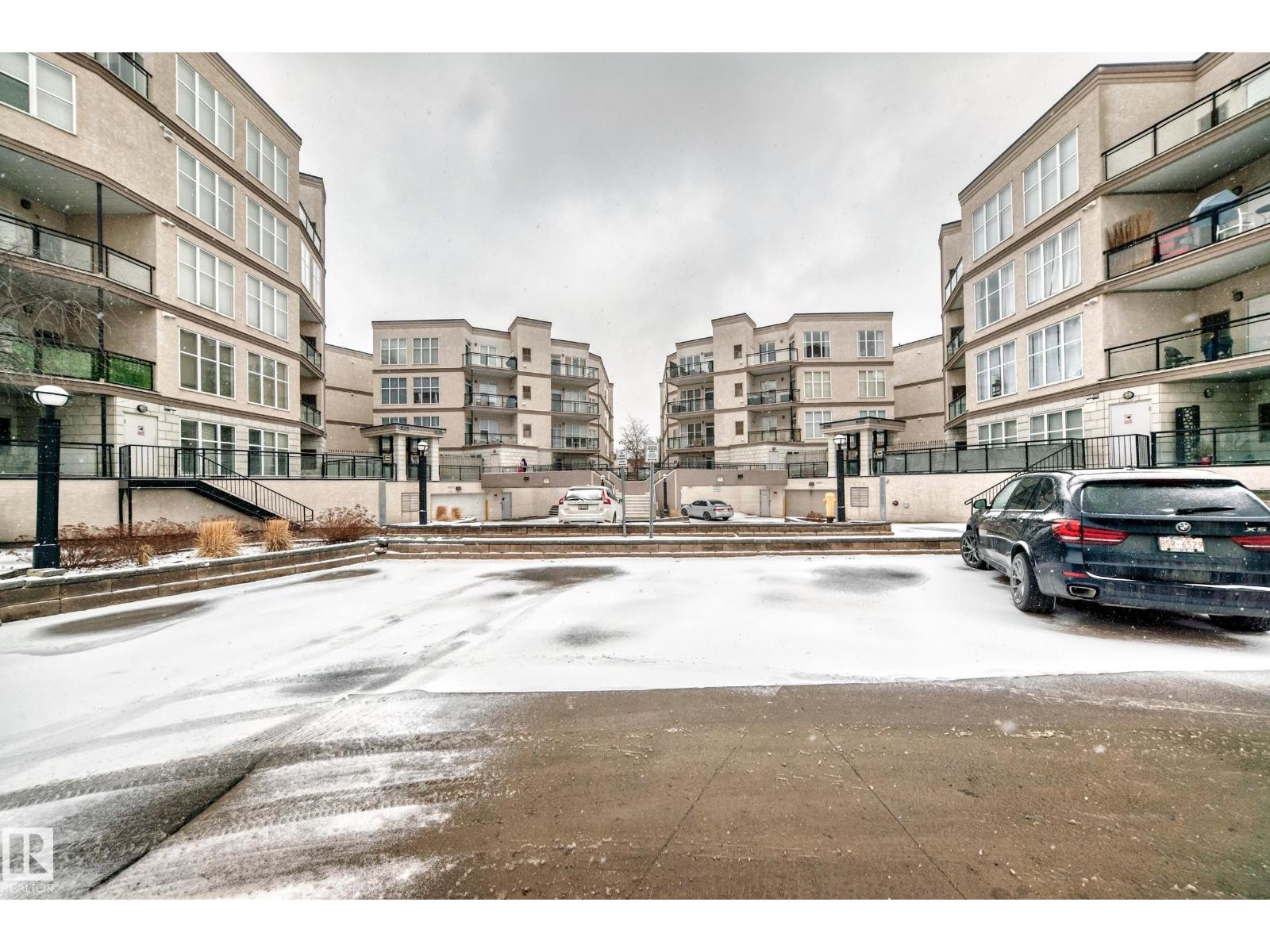 #350 4827 104A ST NW - 30