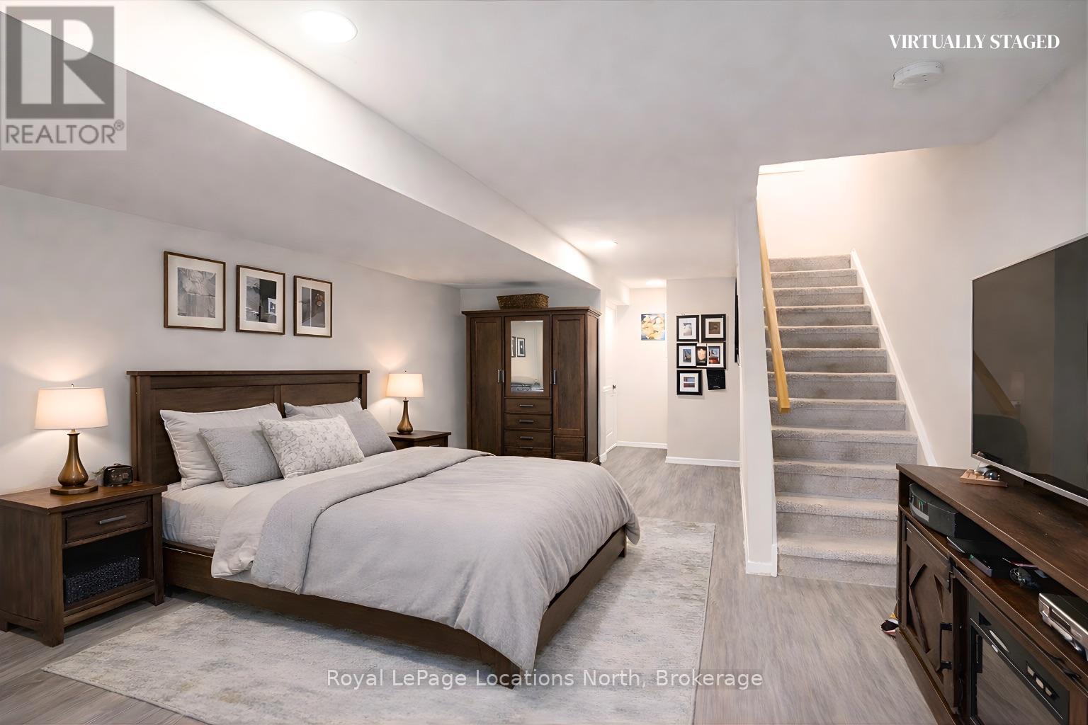 2 ROYALTON LANE - 27