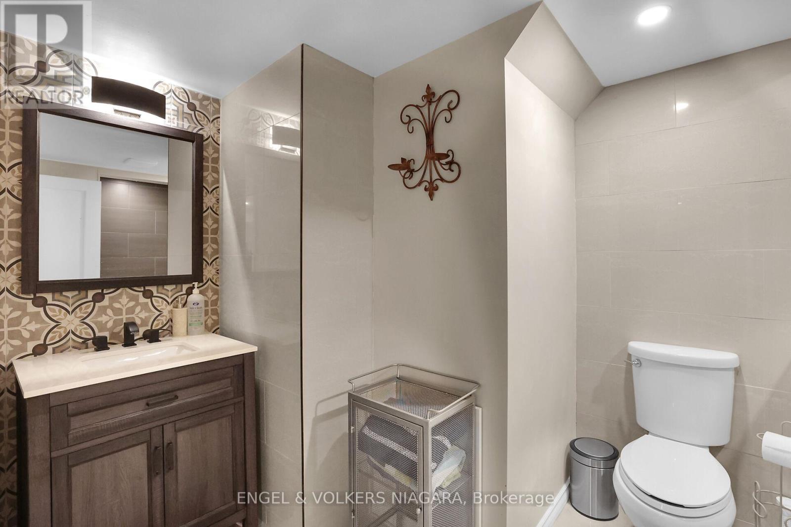 2459 NOELLA CRESCENT - 22