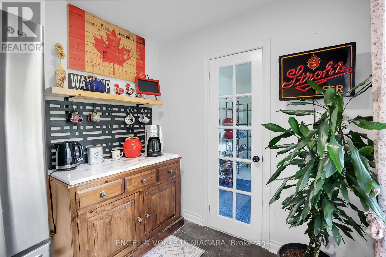 2459 NOELLA CRESCENT - 44