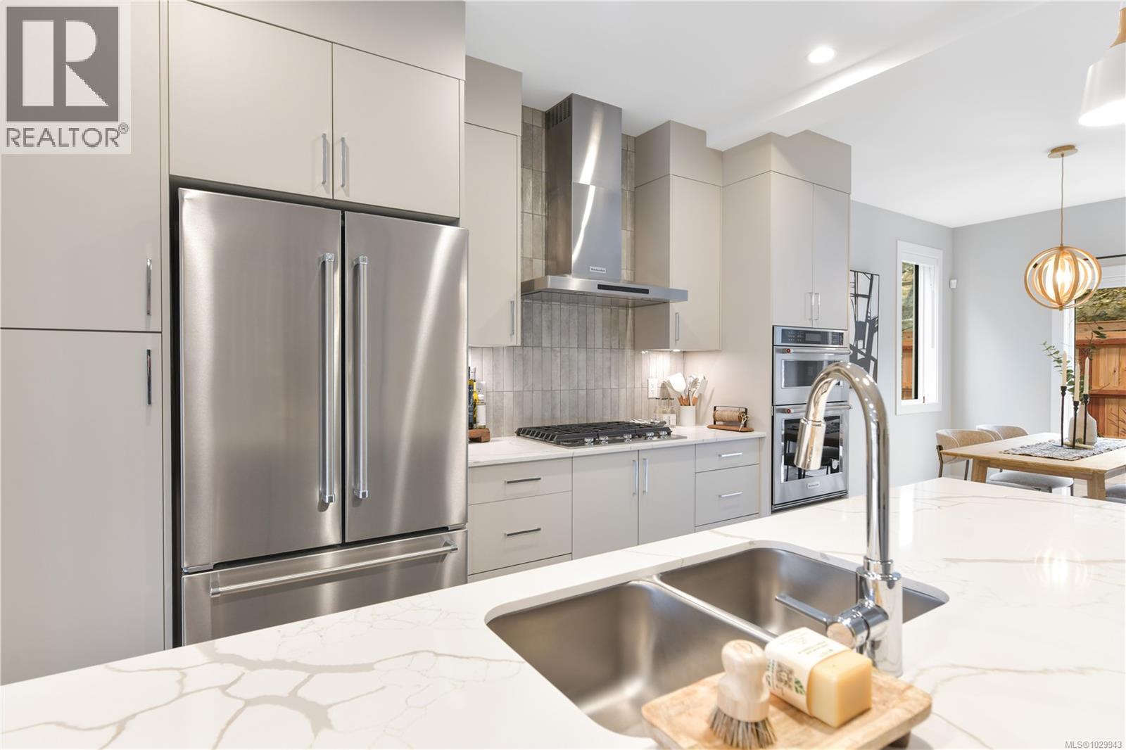 114 2950 Constellation Avenue, Langford