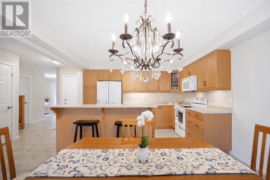 #11 255 SUMMERFIELD DRIVE - 17