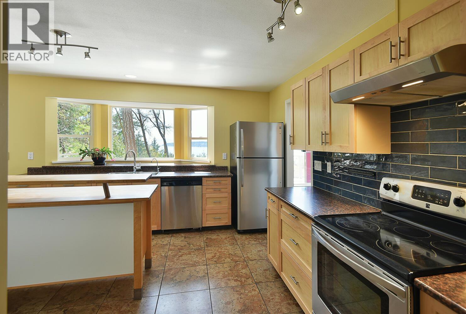 10741 WOOD BAY HEIGHTS ROAD, Halfmoon Bay