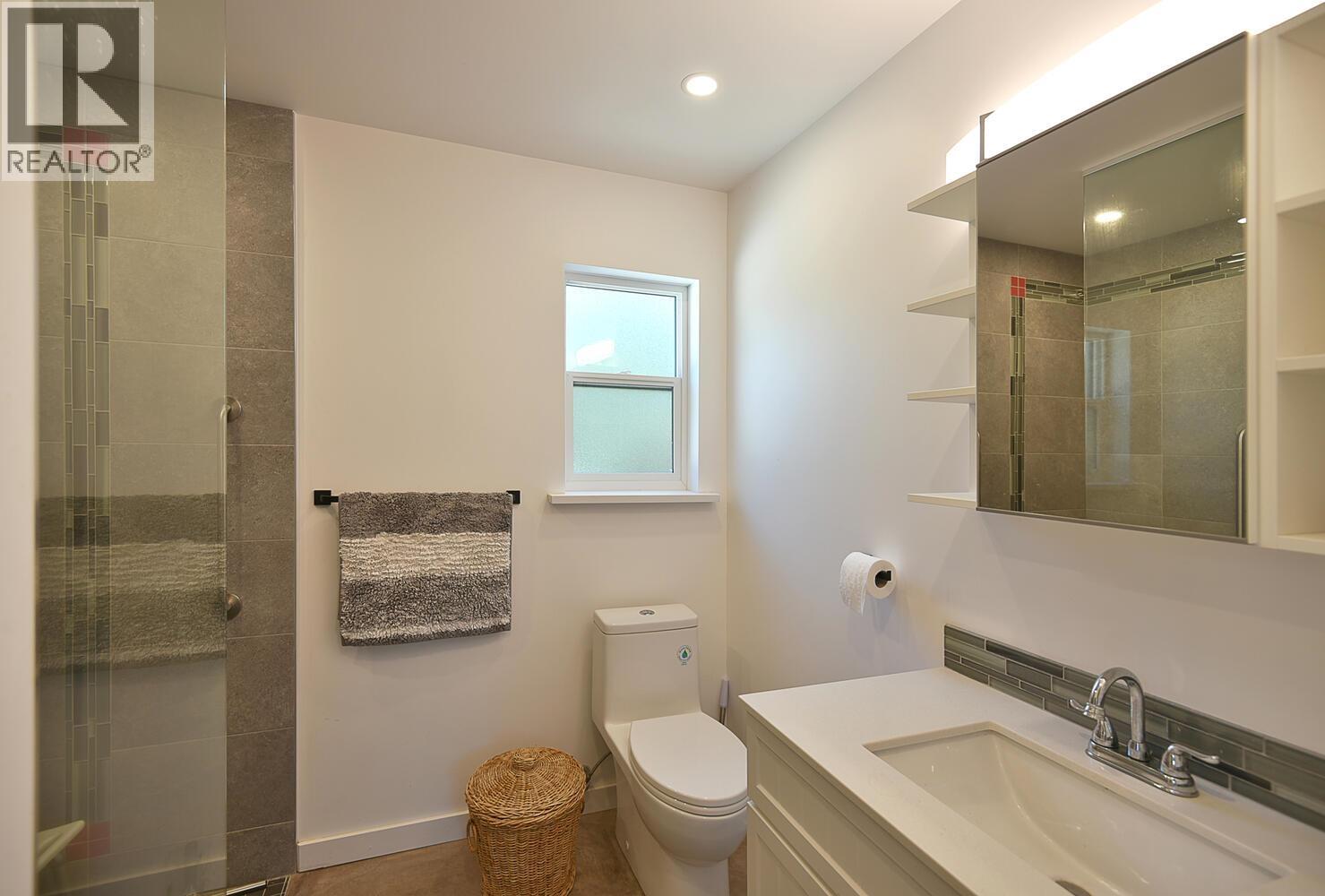 10741 WOOD BAY HEIGHTS ROAD, Halfmoon Bay