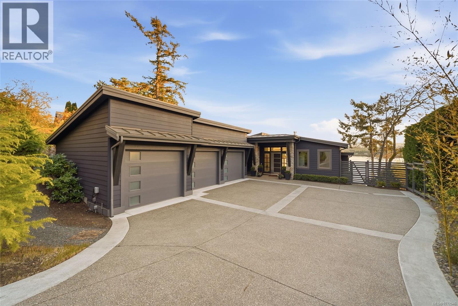 1381 MARINA WAY - 12