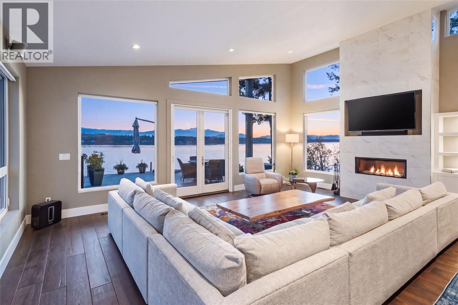 1381 MARINA WAY - 15