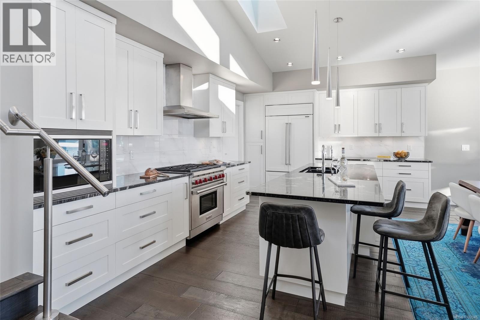 1381 MARINA WAY - 20