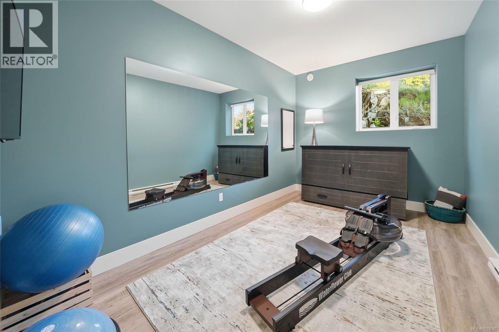 1381 MARINA WAY - 36