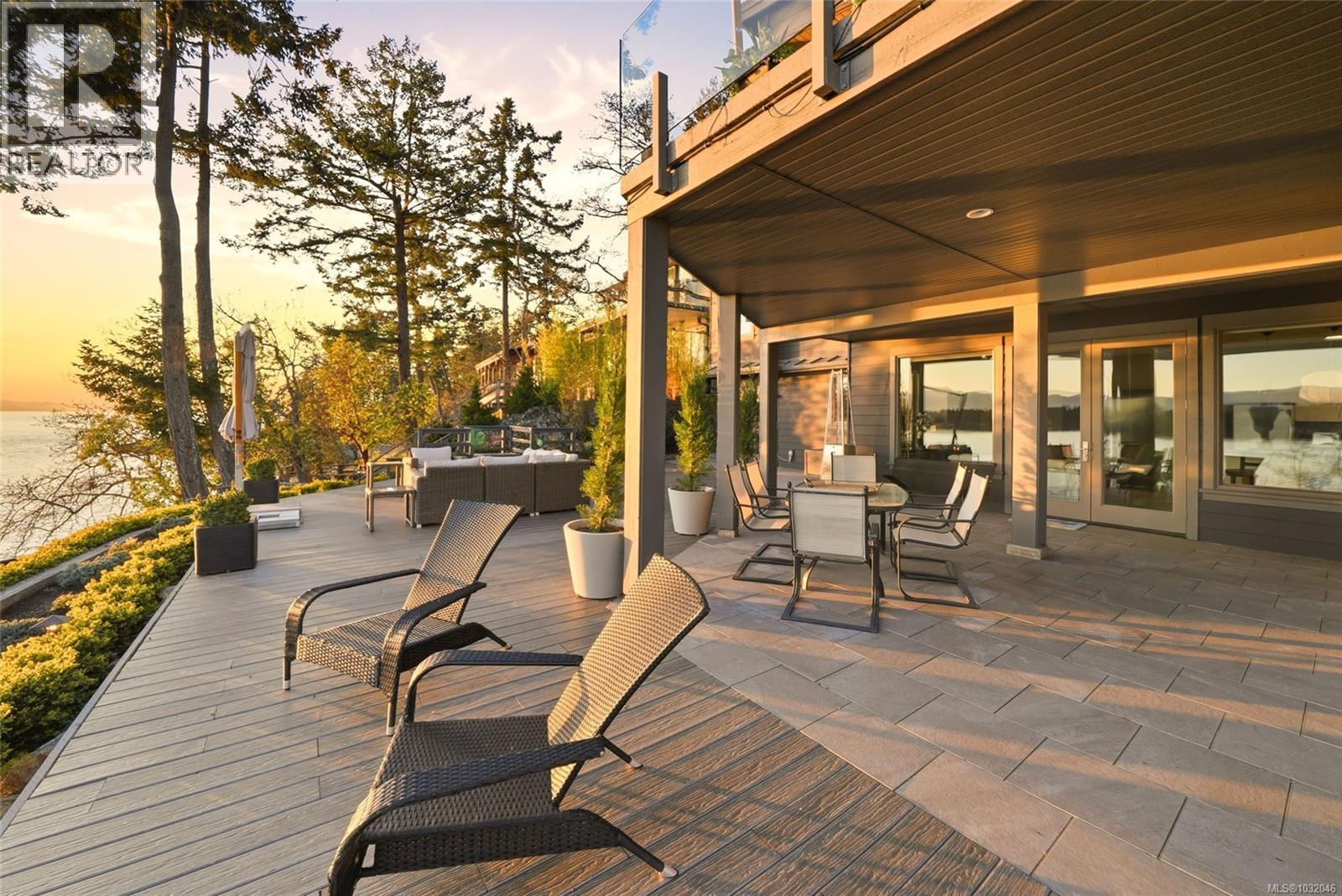 1381 MARINA WAY - 38