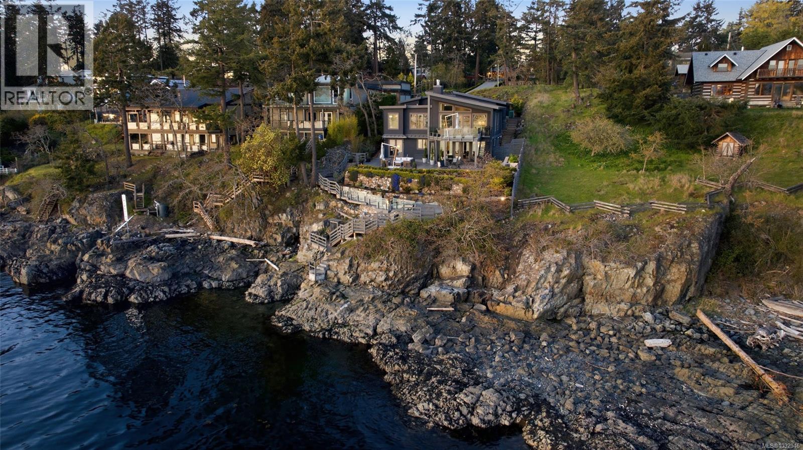 1381 MARINA WAY - 46