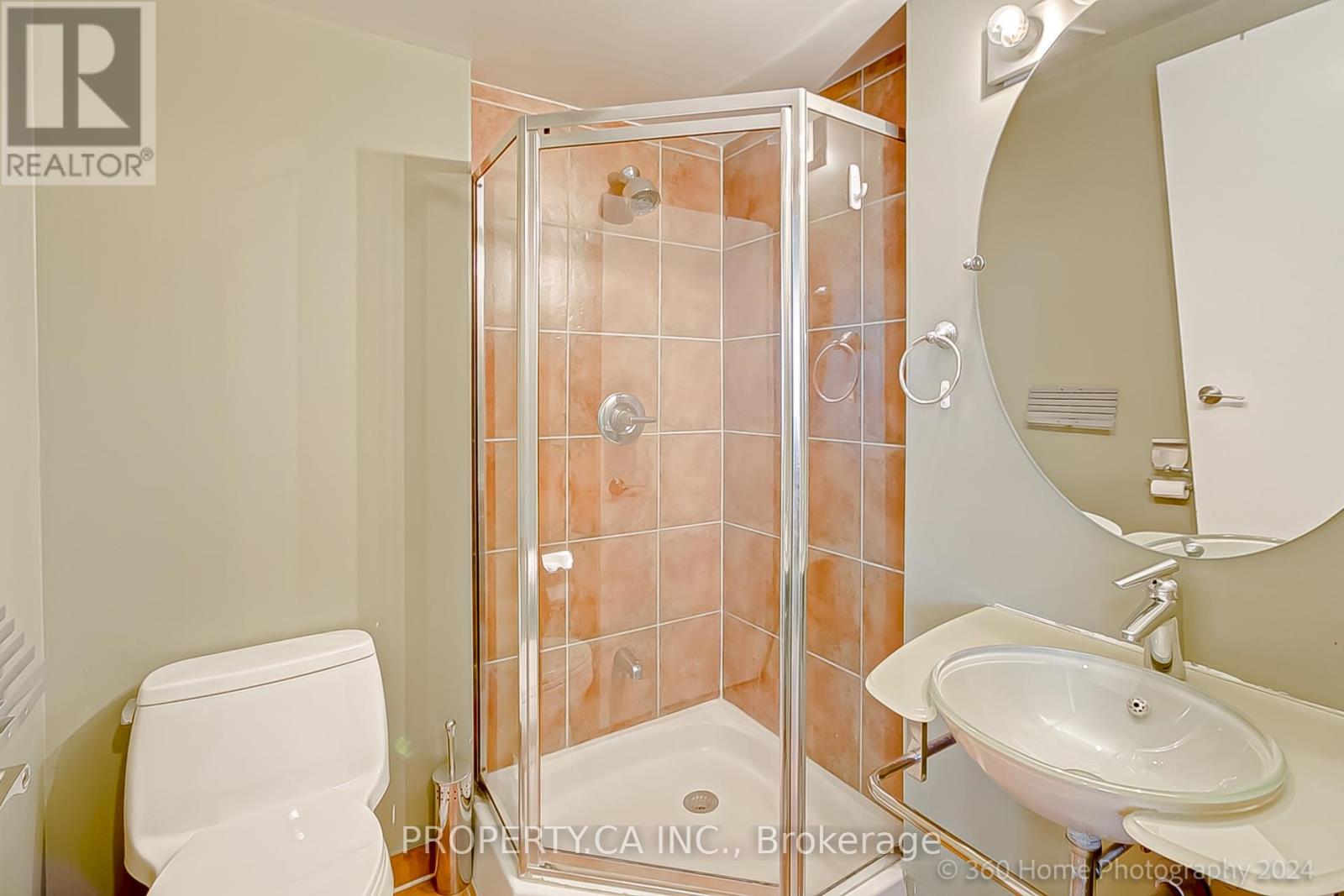 #702 8 SCOLLARD STREET - 21