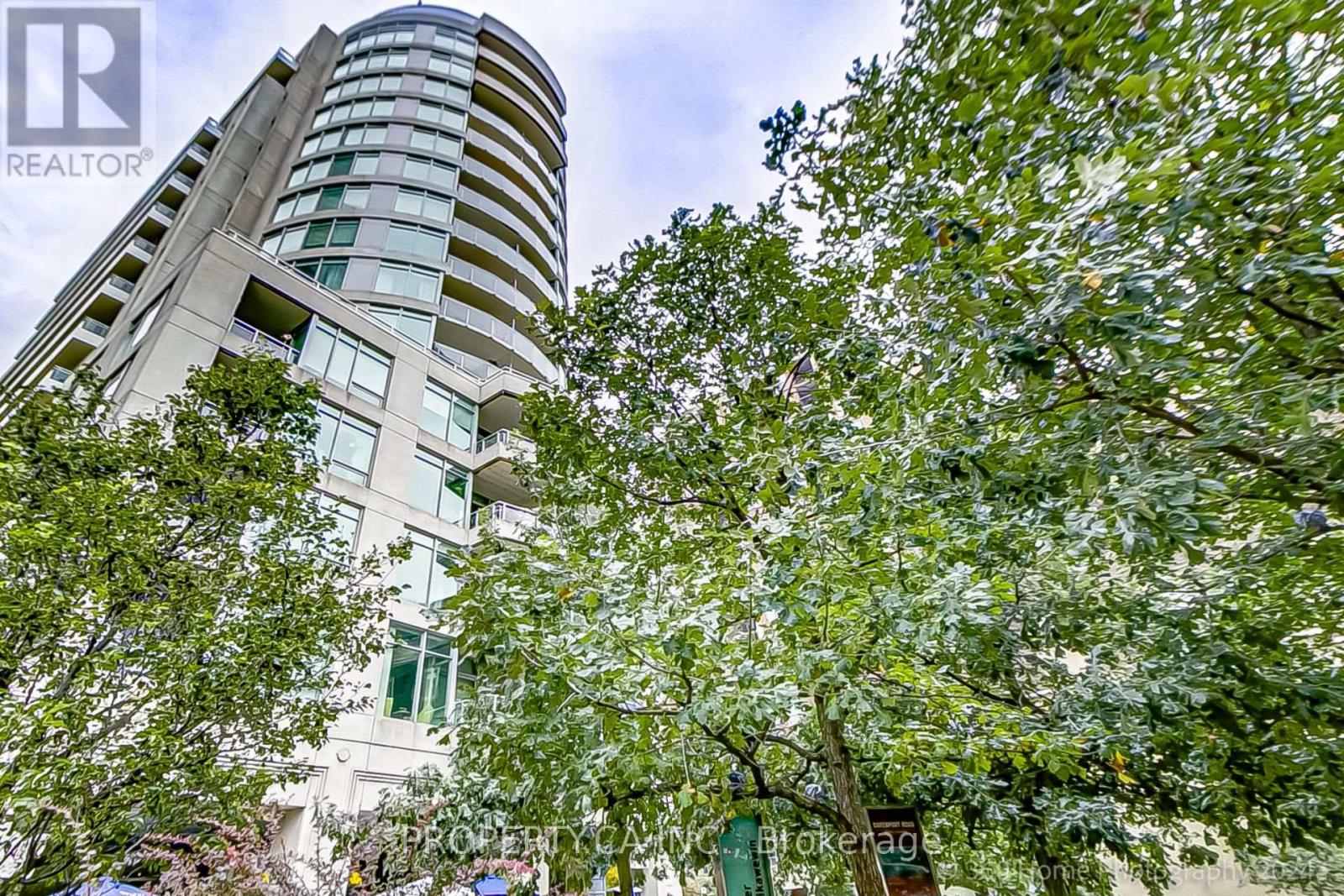 #702 8 SCOLLARD STREET - 25