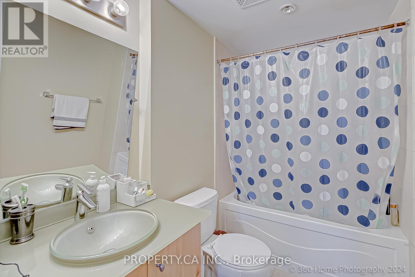#702 8 SCOLLARD STREET - 6
