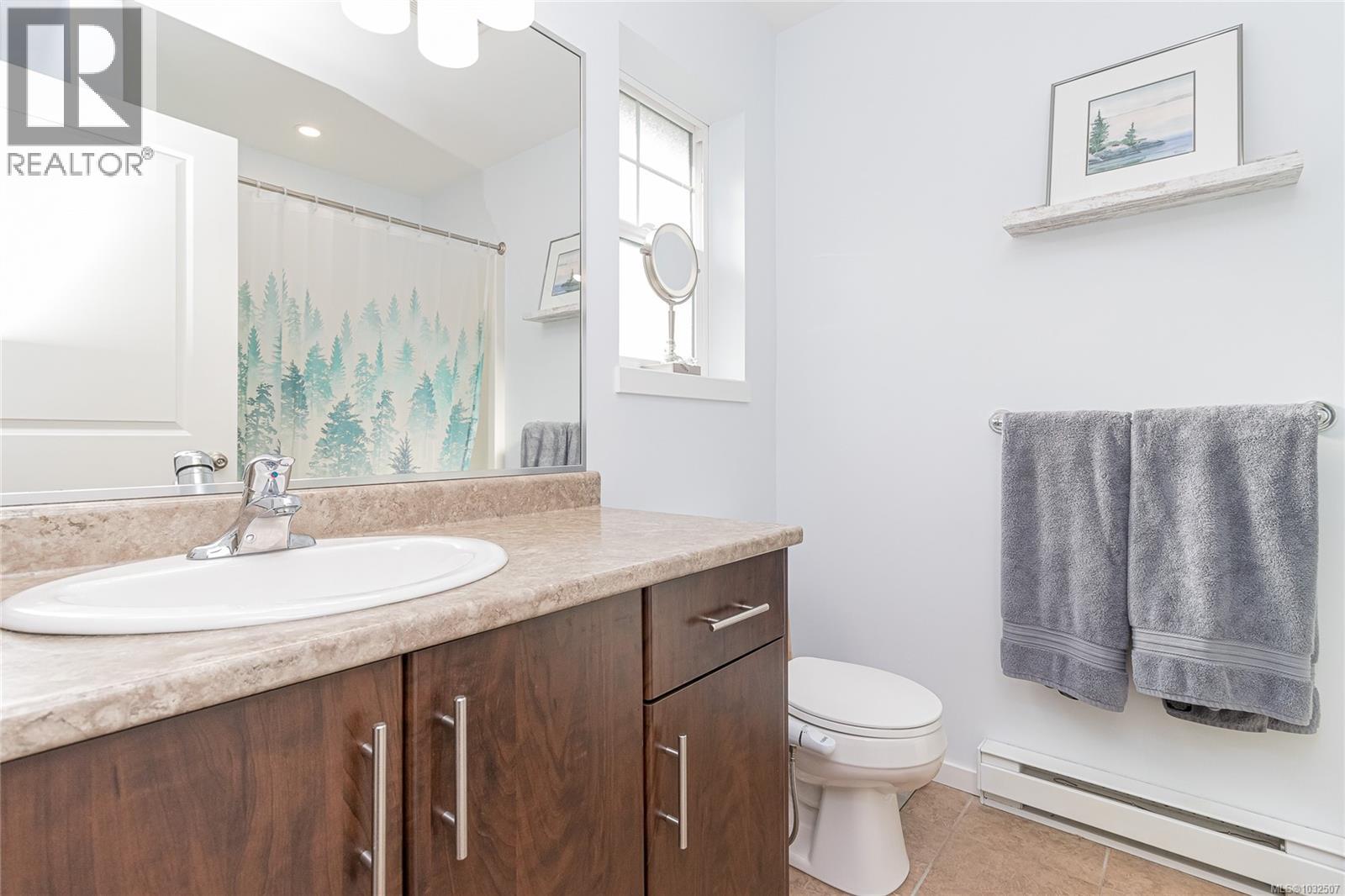 3597 KINETIC CRT - 16