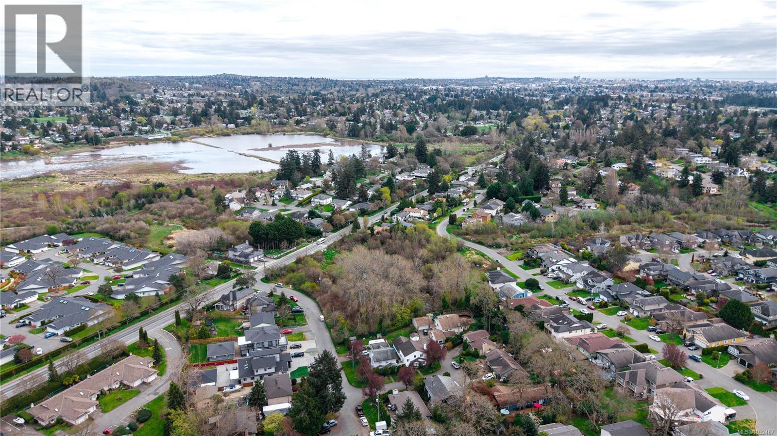 4104 Interurban Rd, Saanich