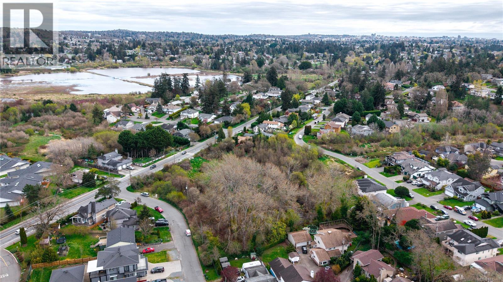 4104 Interurban Rd, Saanich