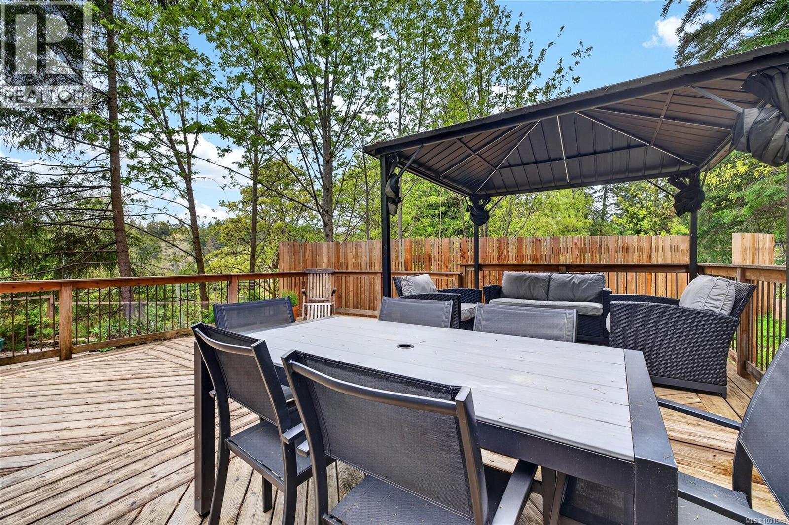 1465 NORTH END RD - 21