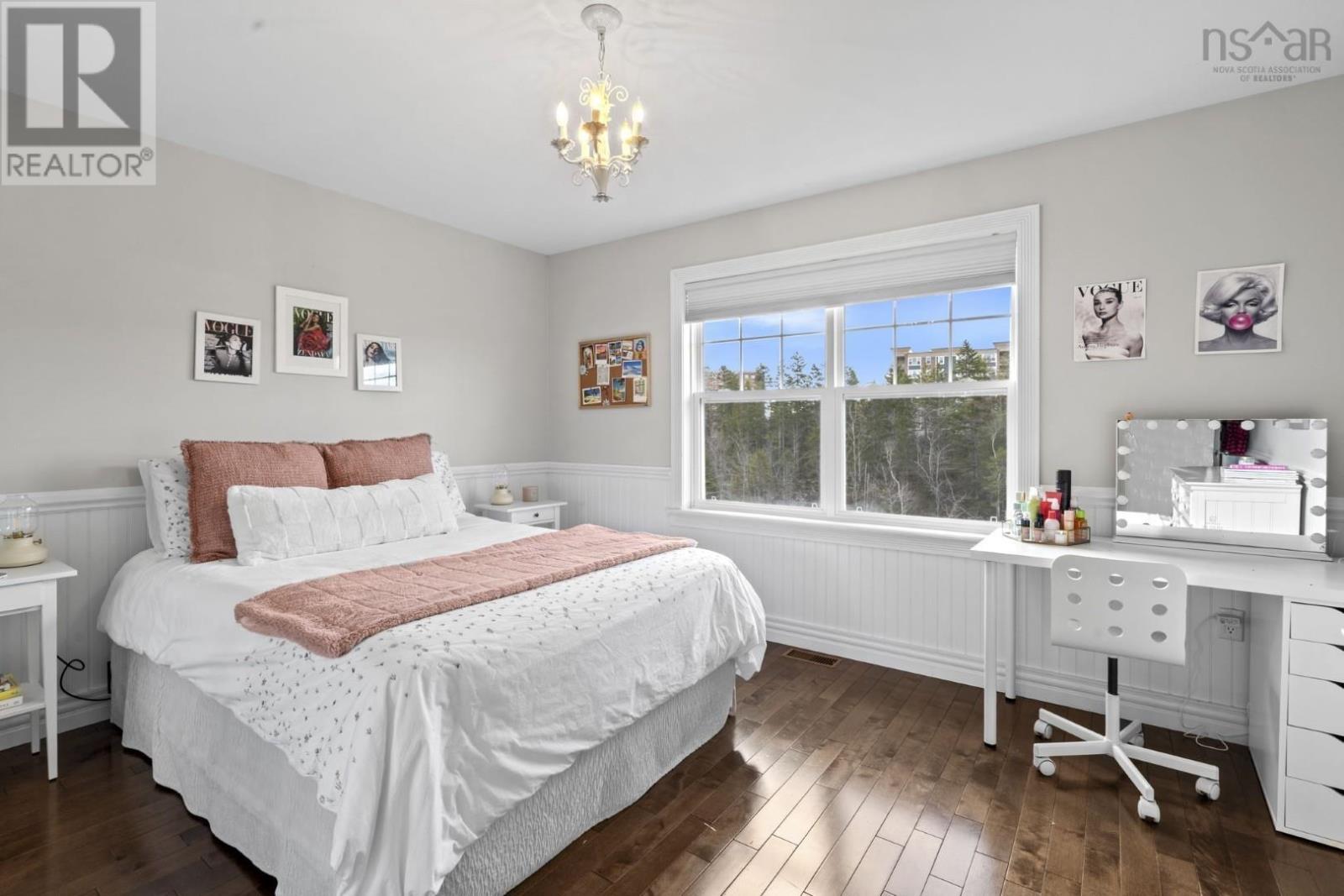 Property 23 of 51 of 206 Ravines Drive