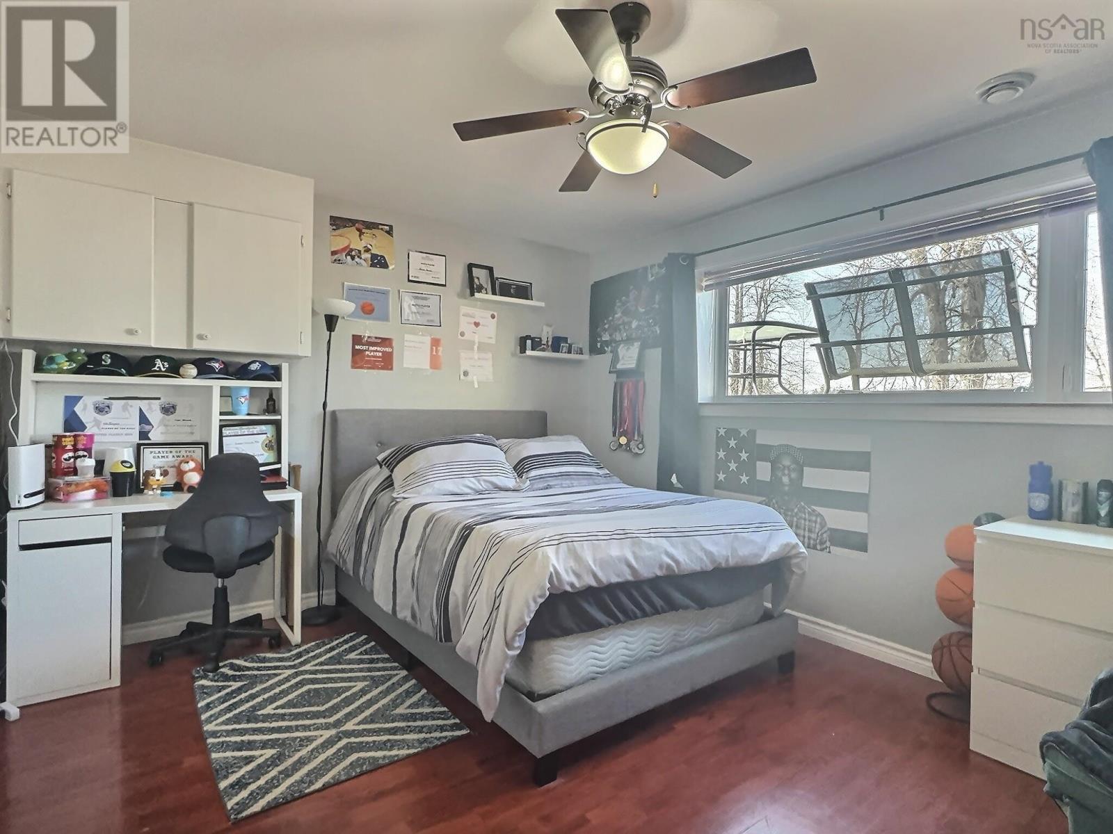 Property 16 of 21 of 1178 1 Highway