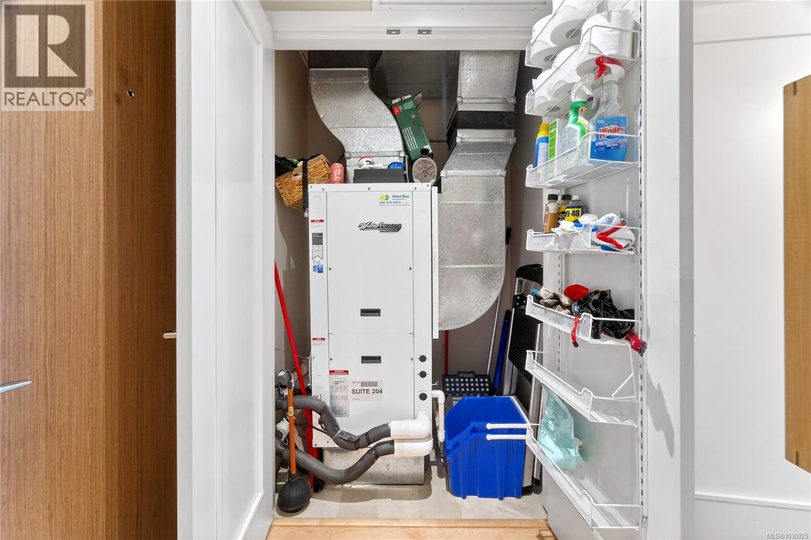 #204 3223 SELLECK WAY - 22