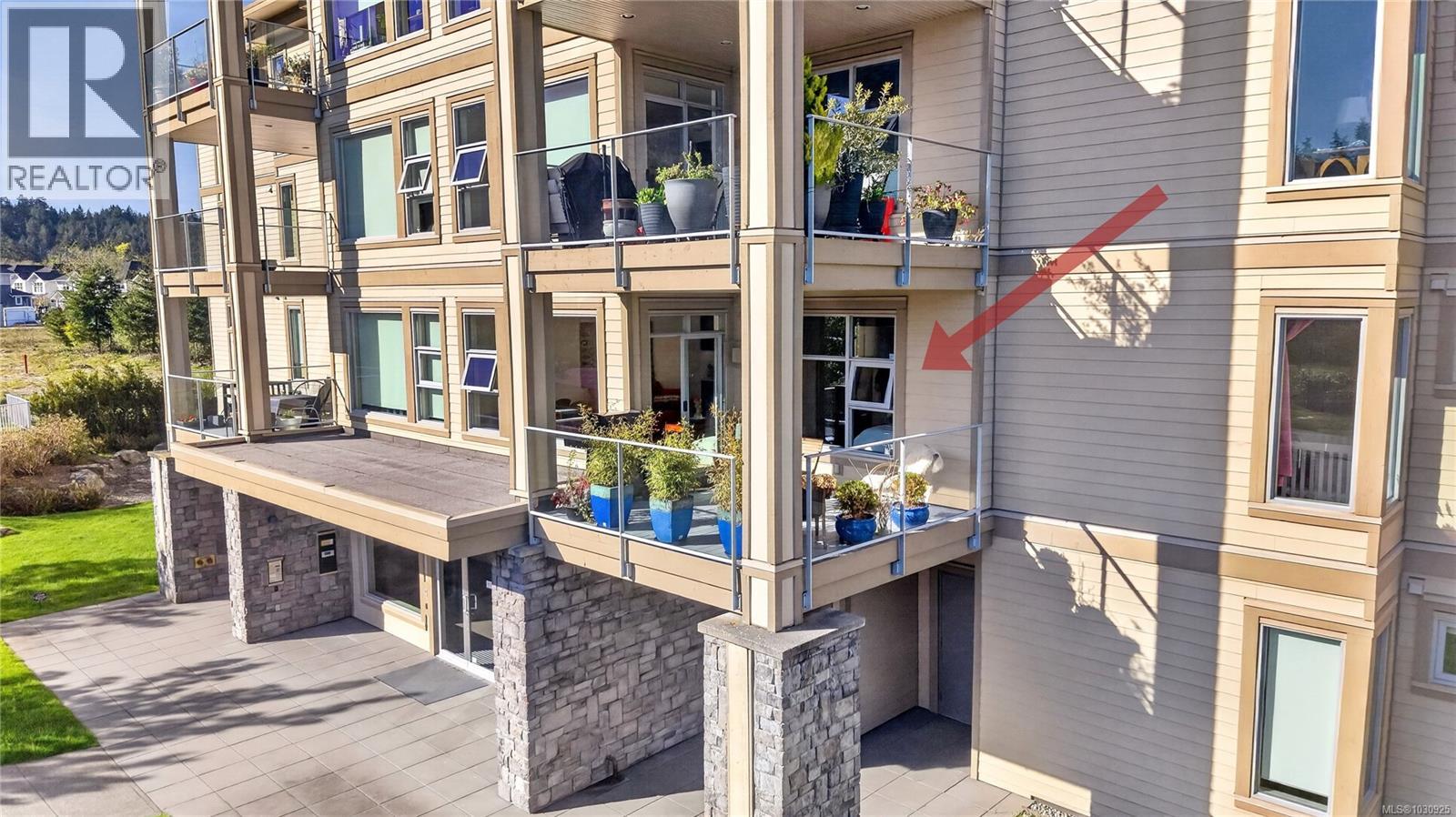 #204 3223 SELLECK WAY - 25