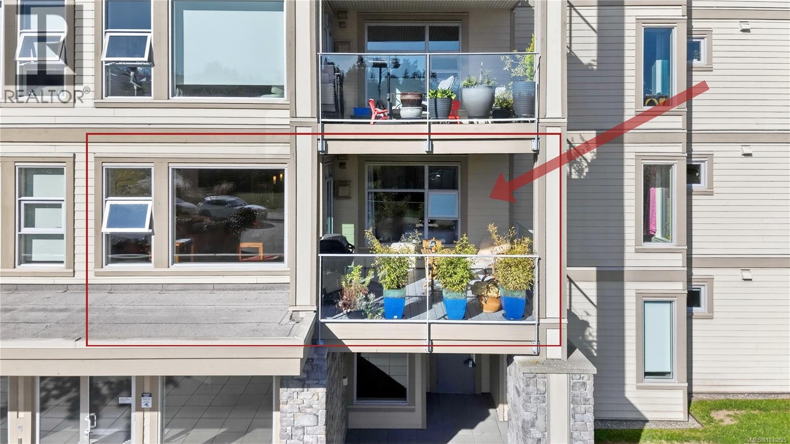 #204 3223 SELLECK WAY - 24