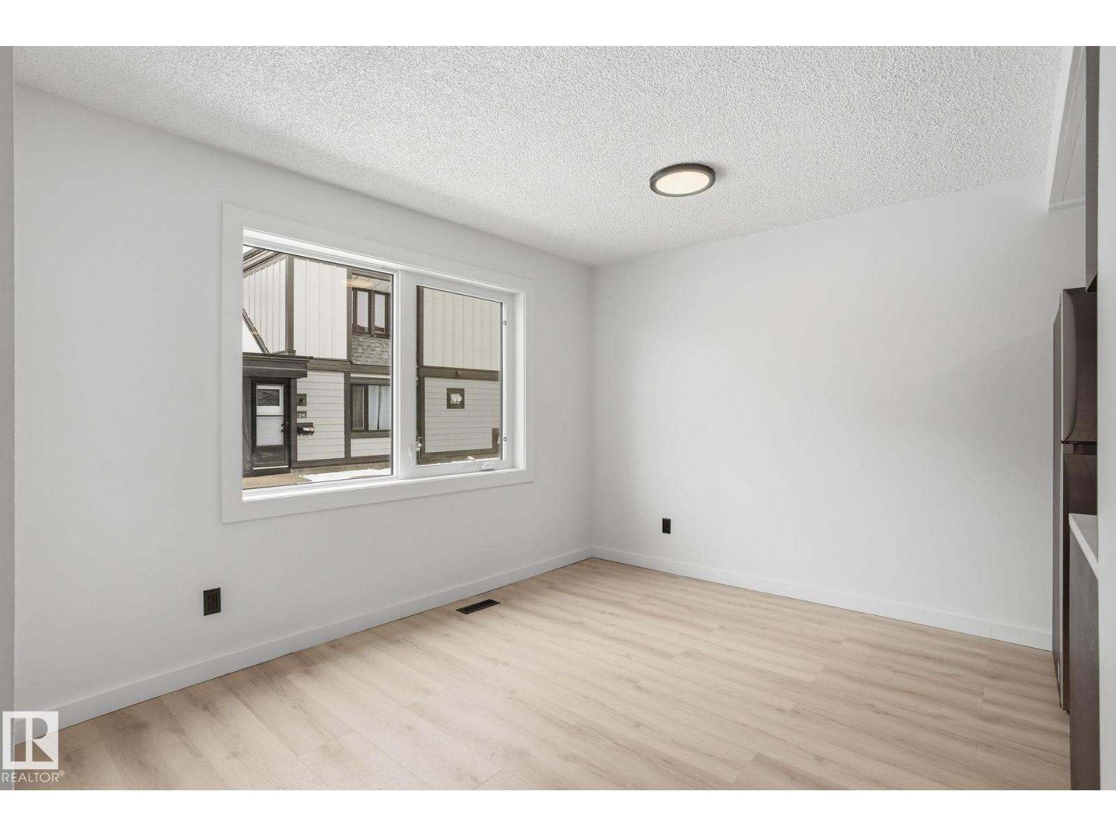 #260 3307 116A AV NW - 4