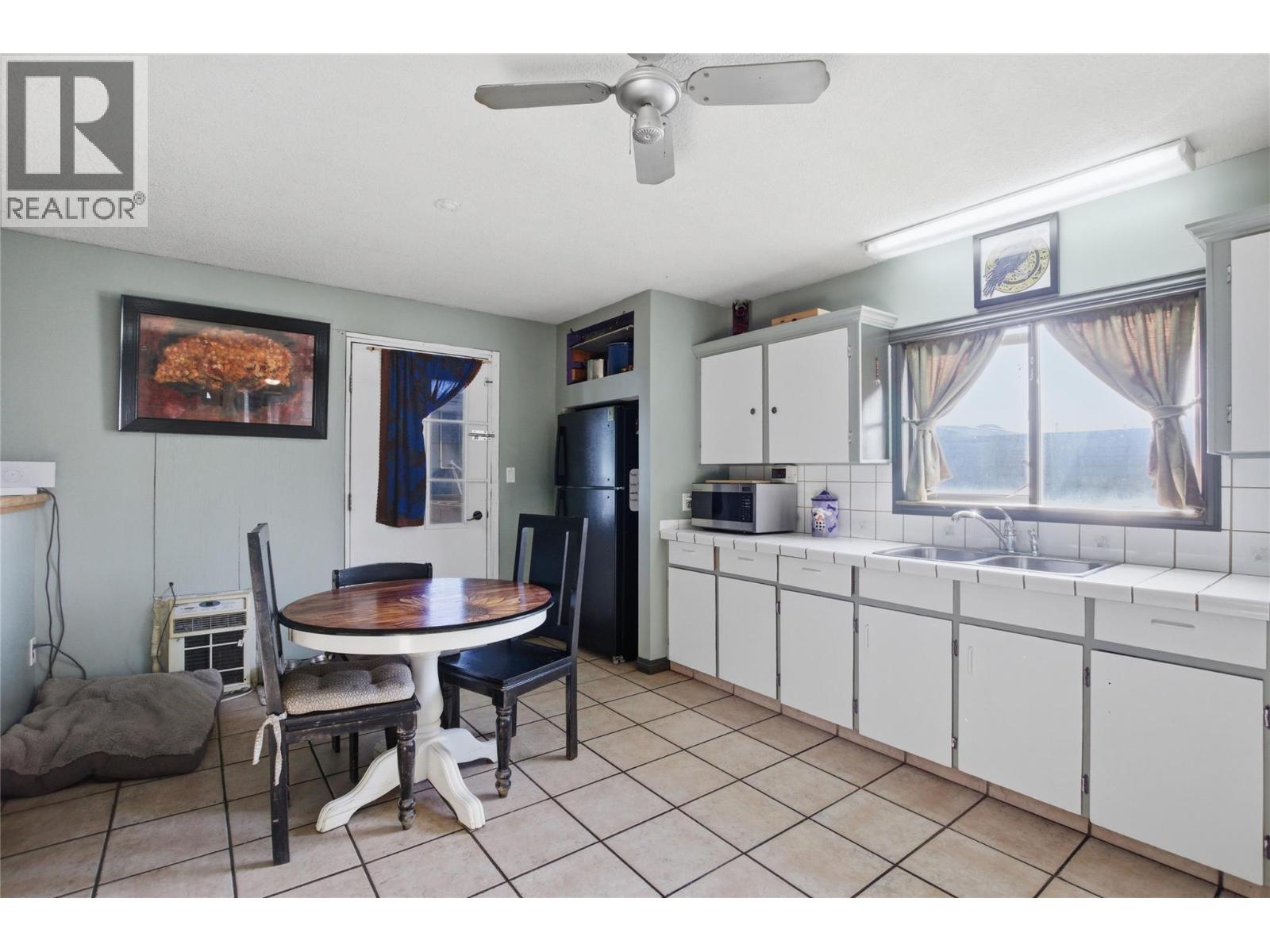 2287 GRANITE AVENUE - 11