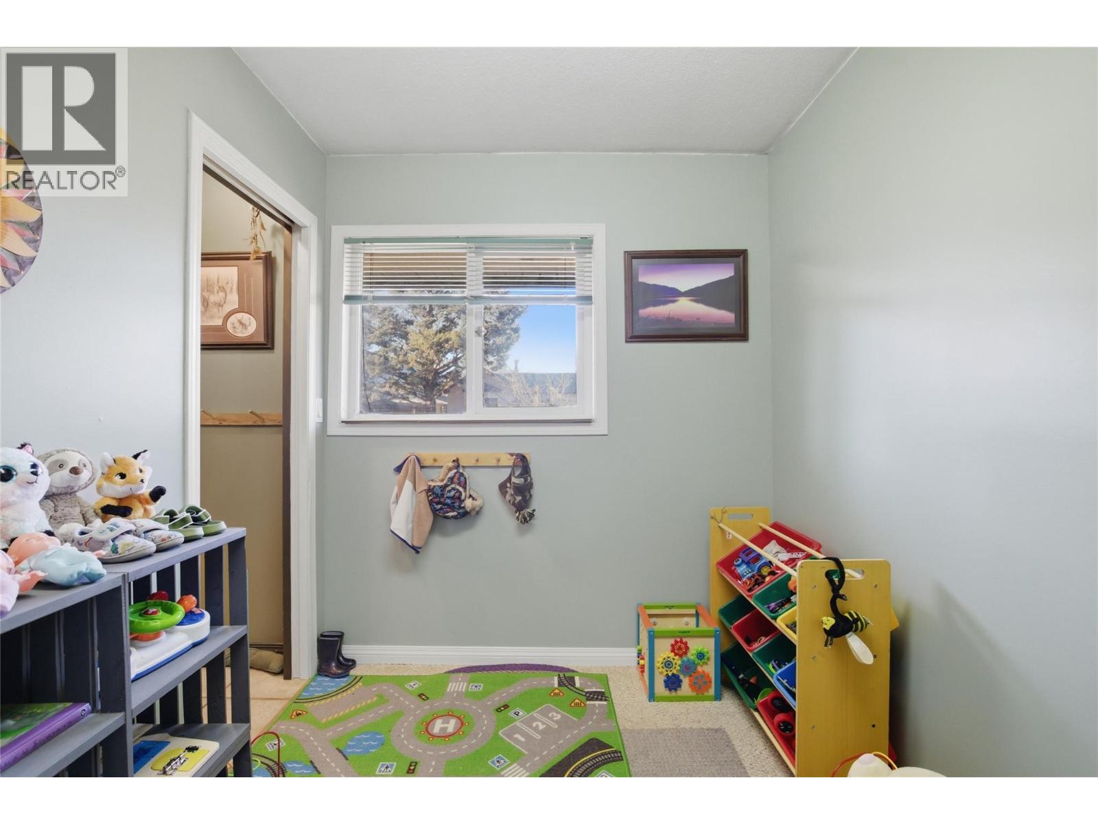 2287 GRANITE AVENUE - 16