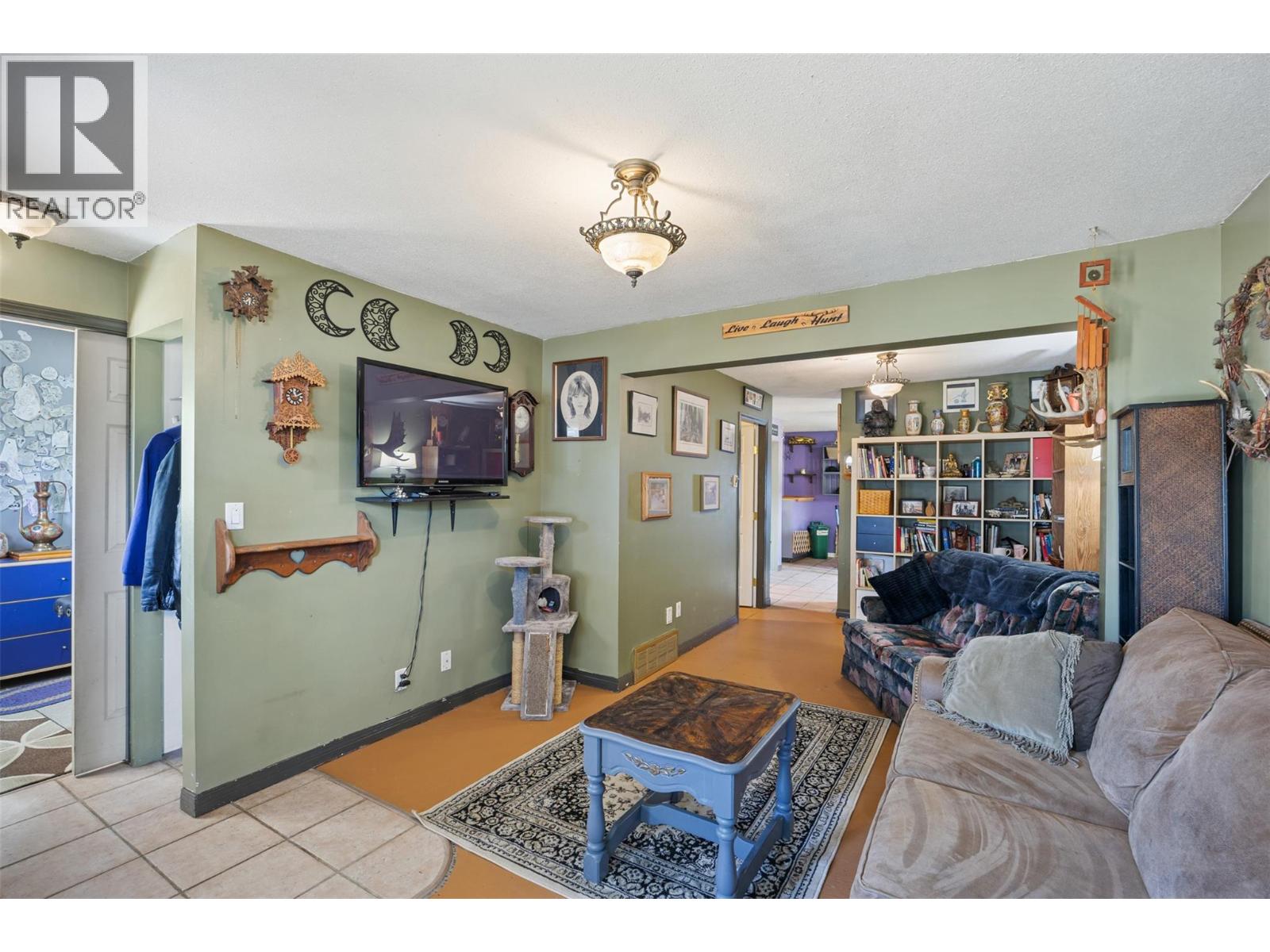 2287 GRANITE AVENUE - 8