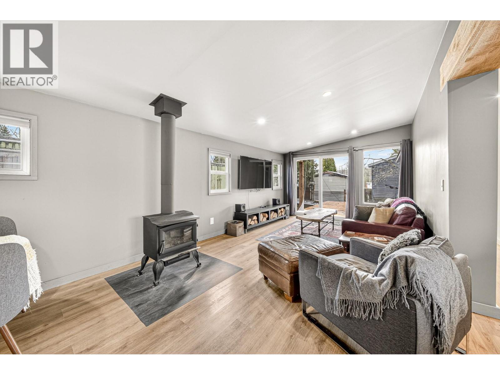 #F6 60 COKATO ROAD - 34