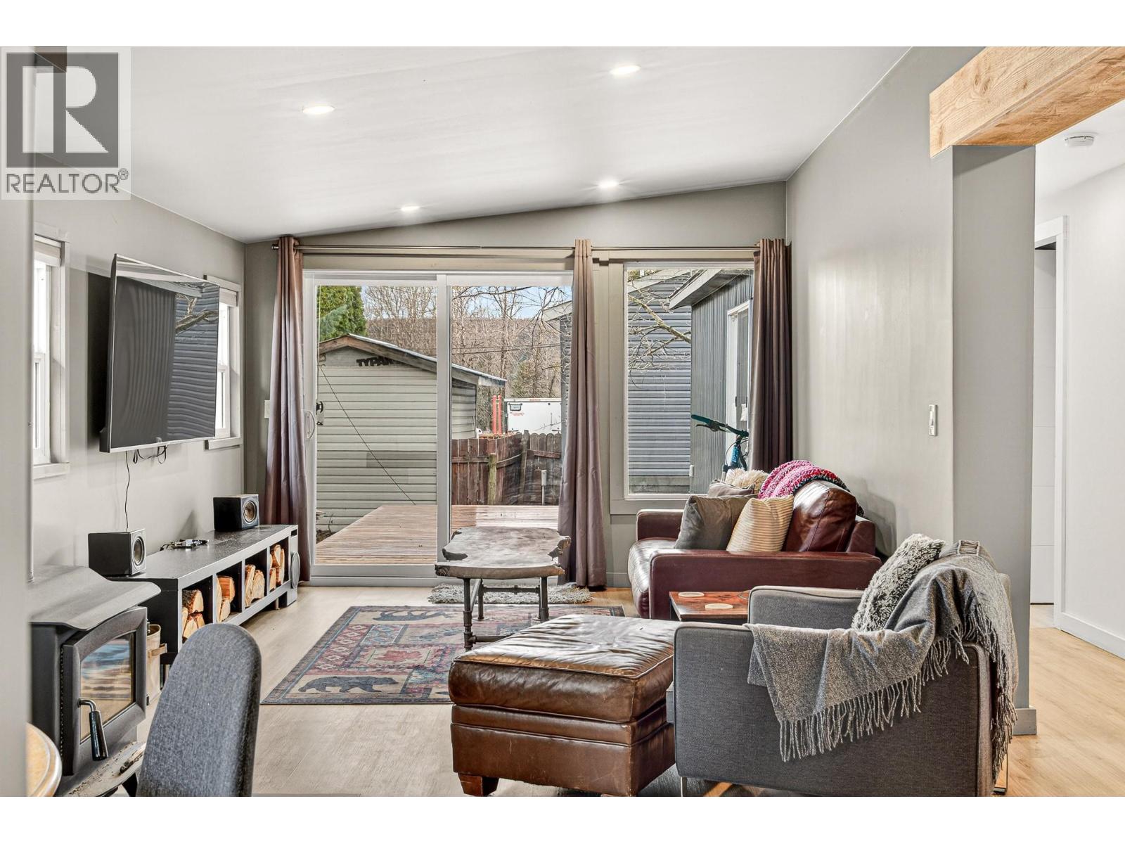 #F6 60 COKATO ROAD - 63