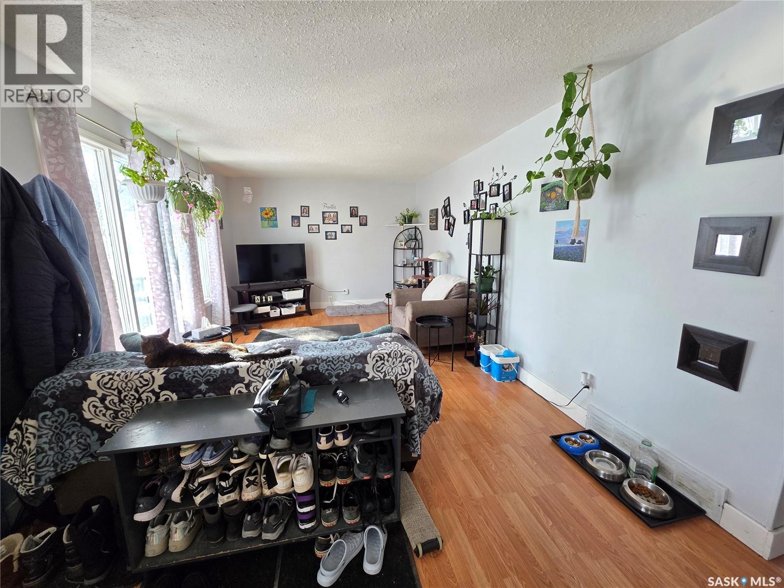 520 Dennis STREET — photo 6