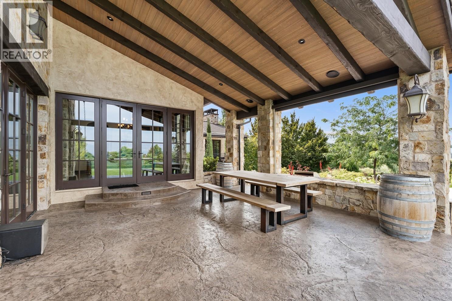 4303 Takla Road, Kelowna