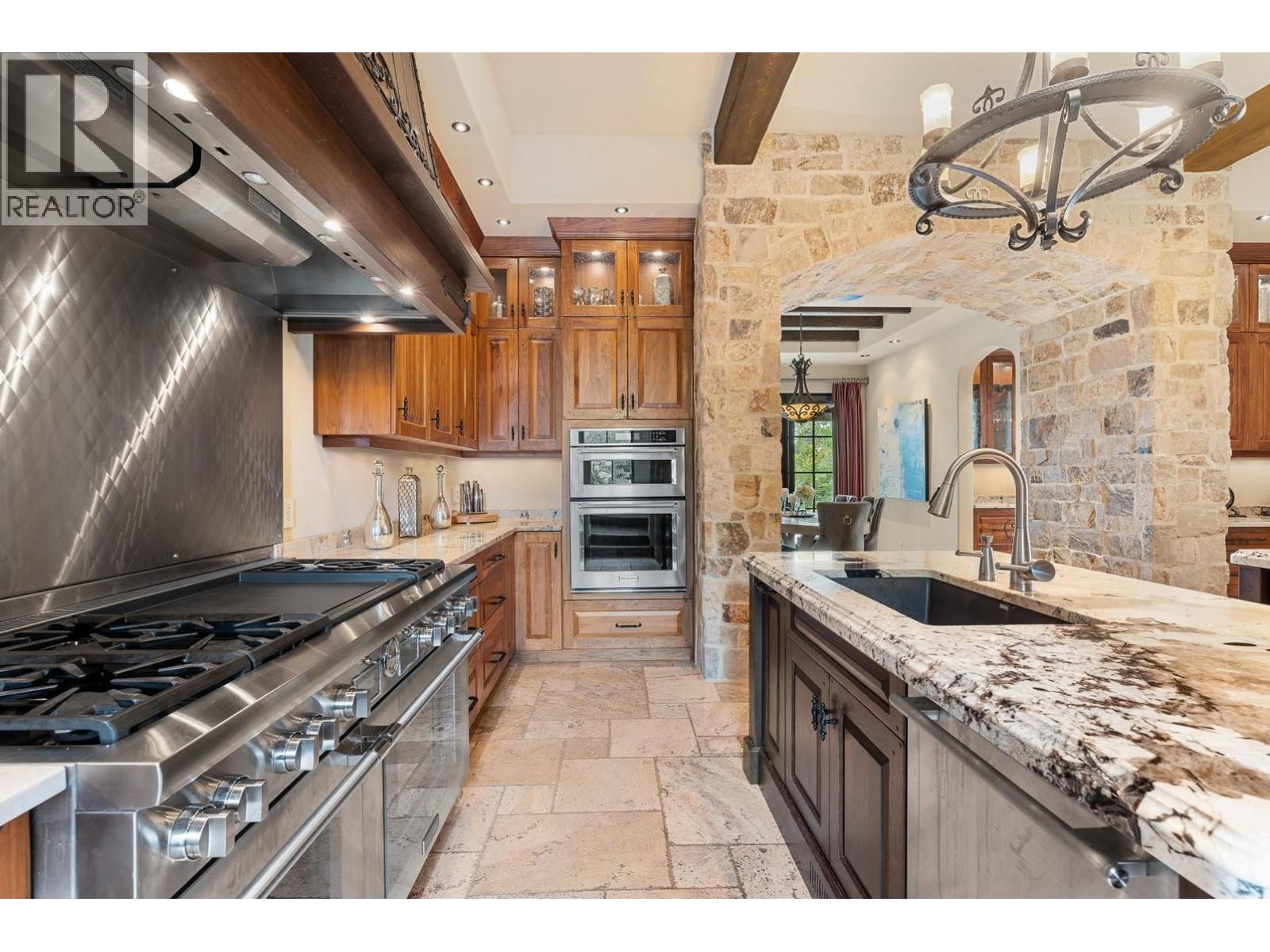 4303 Takla Road, Kelowna