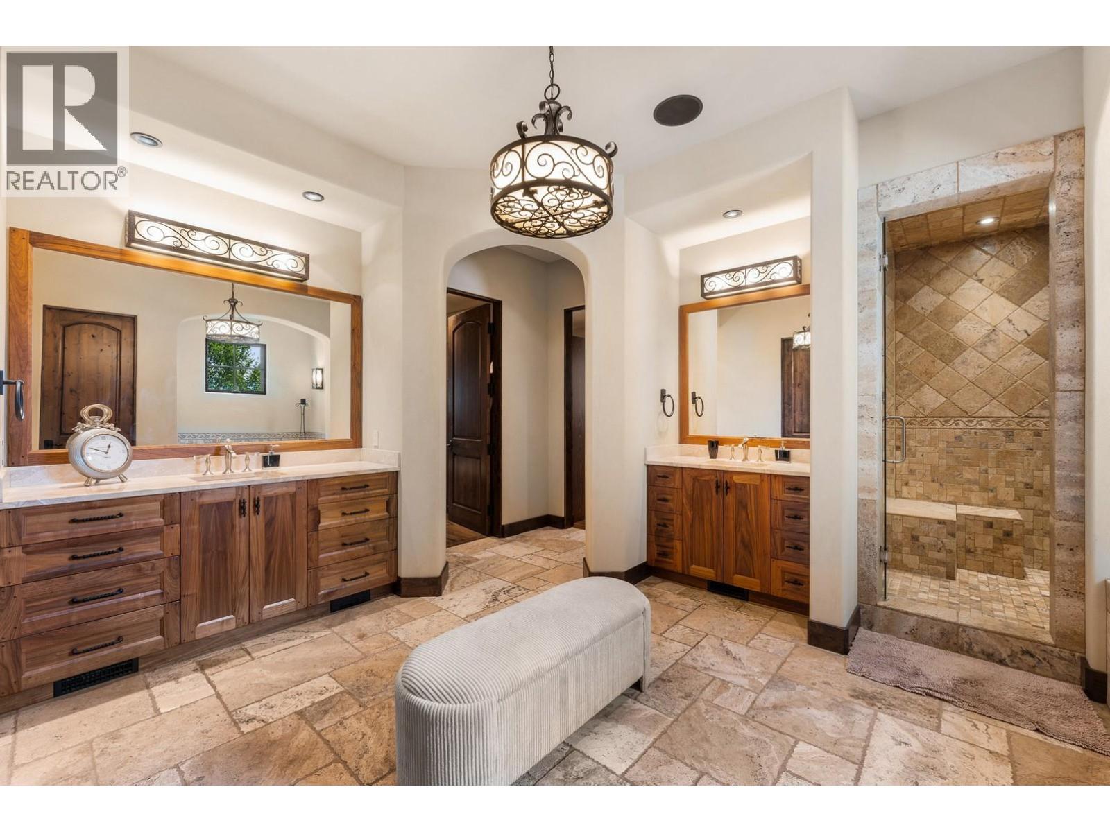 4303 Takla Road, Kelowna