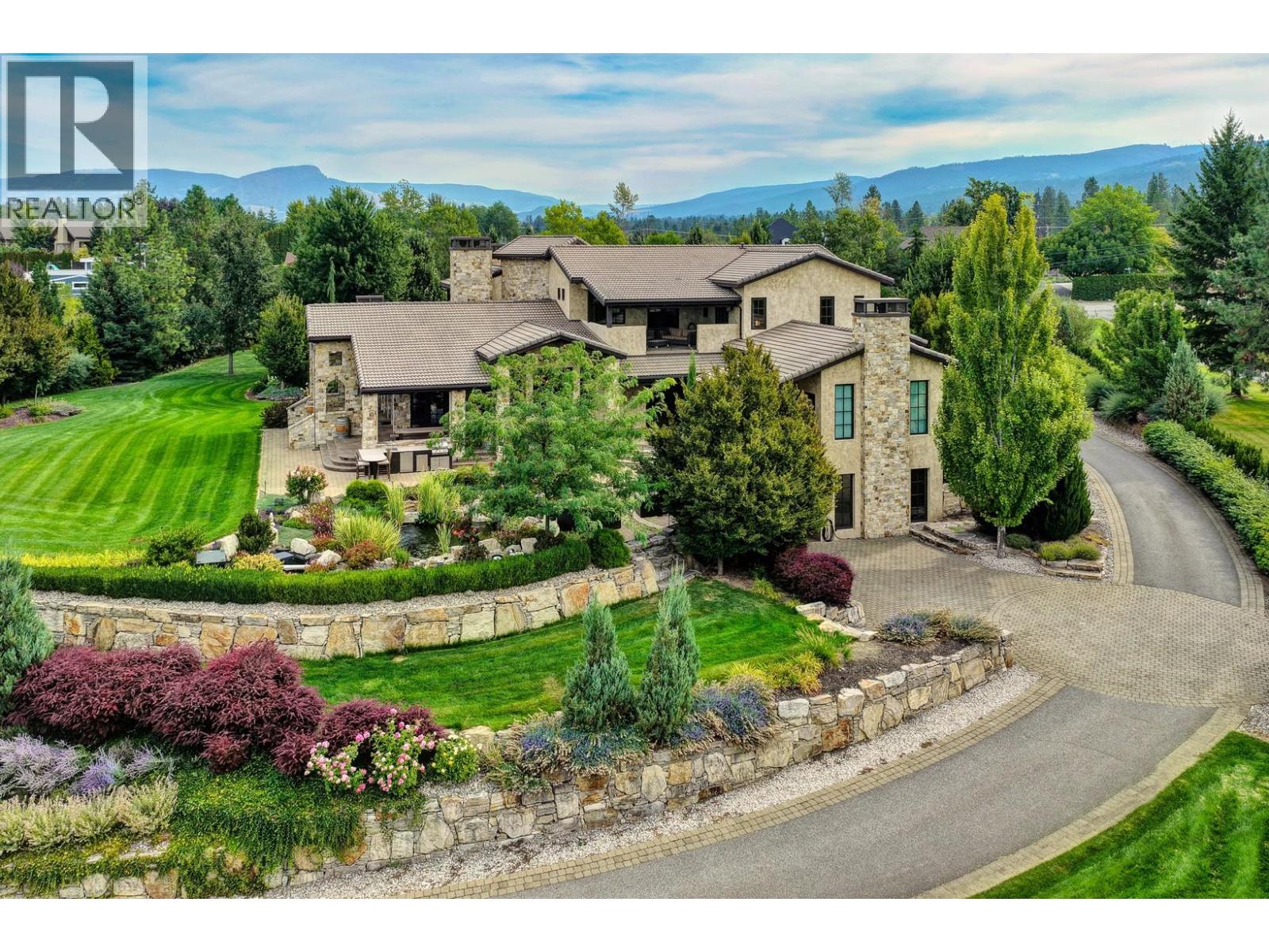 4303 Takla Road, Kelowna