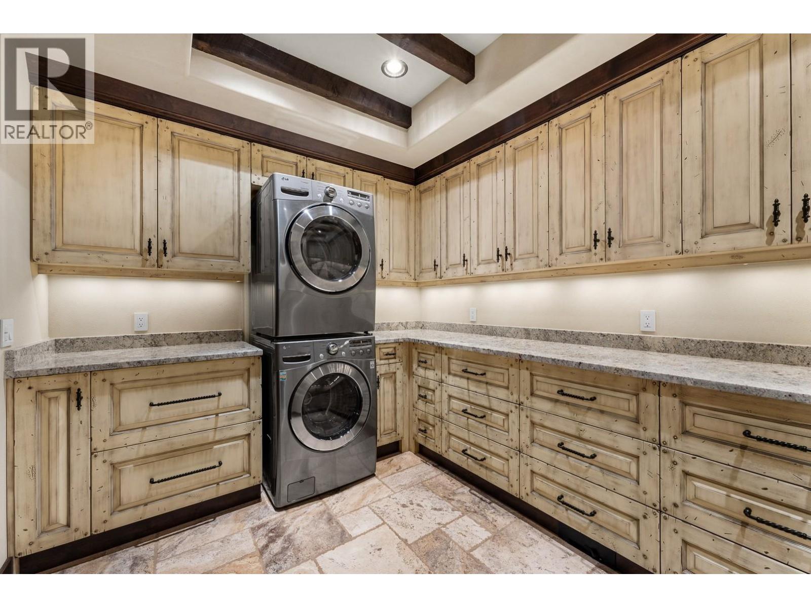 4303 Takla Road, Kelowna